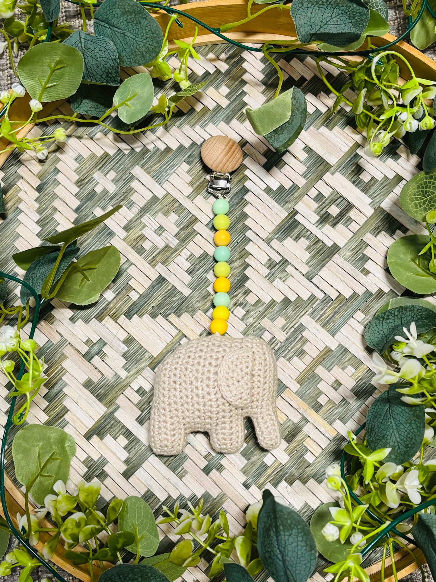 Kaukalolelu norsu (eri värejä)