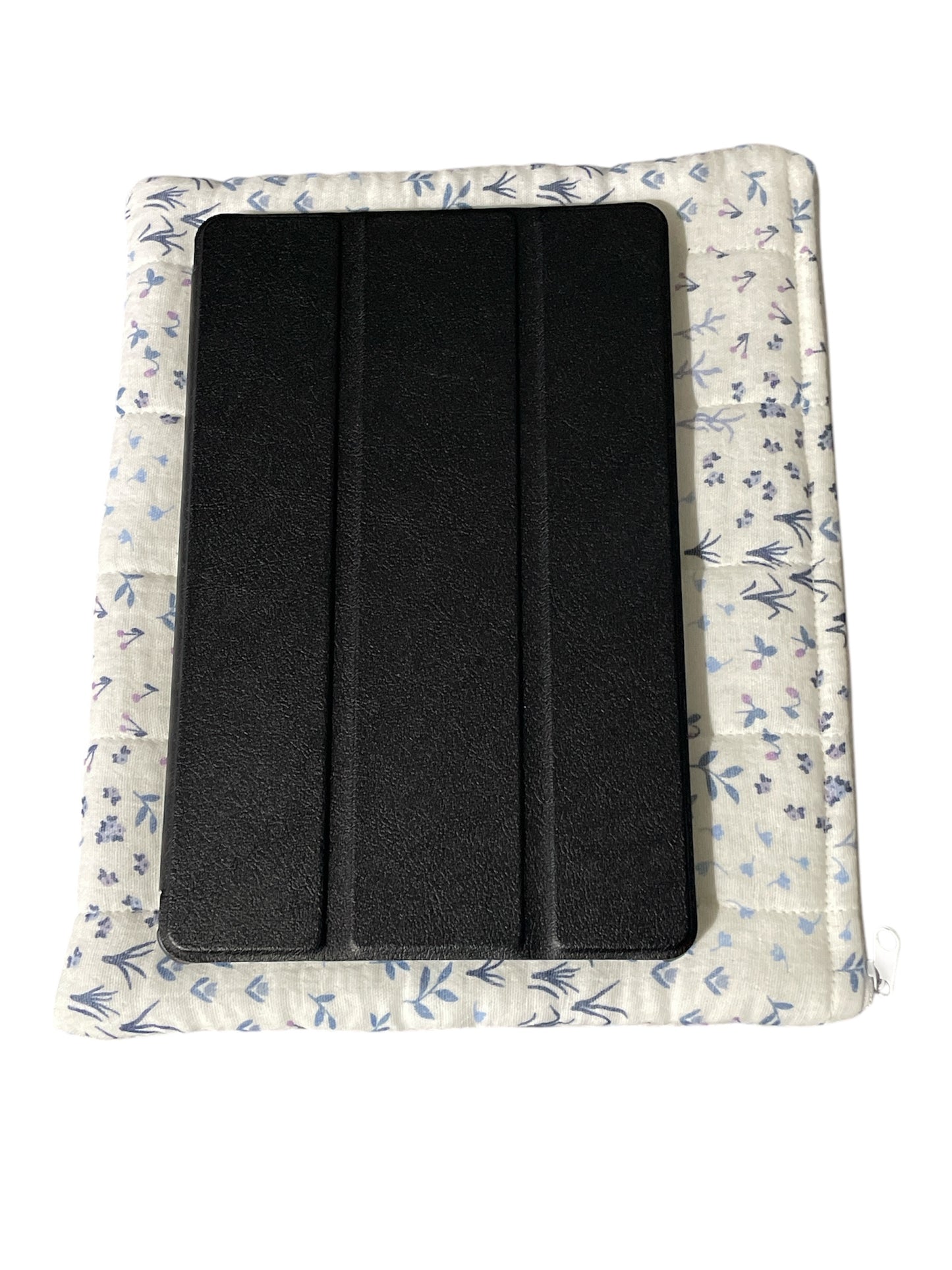 Sinertävä tabletti/meikkipussi