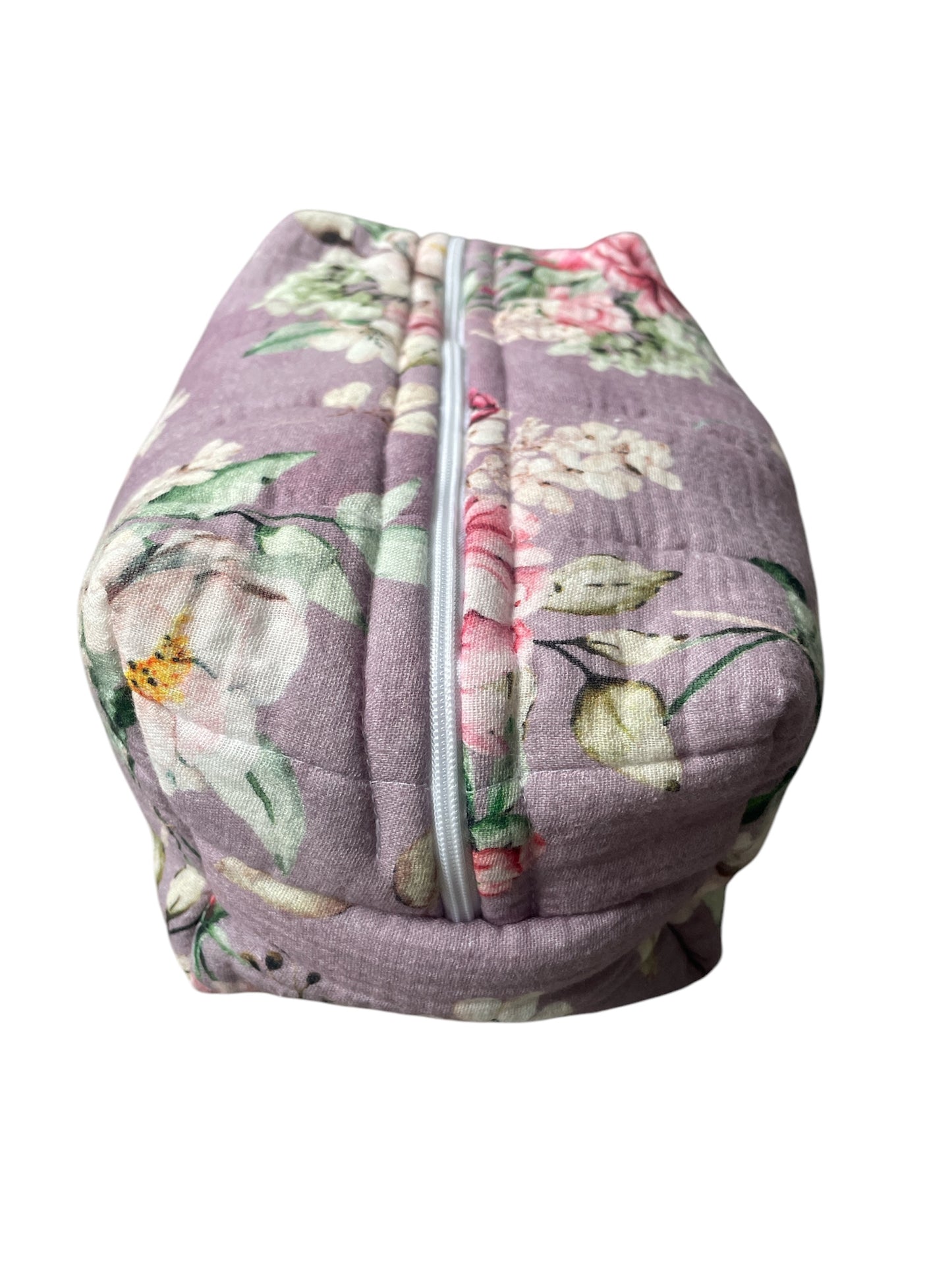 Violetti pioni meikkipussi