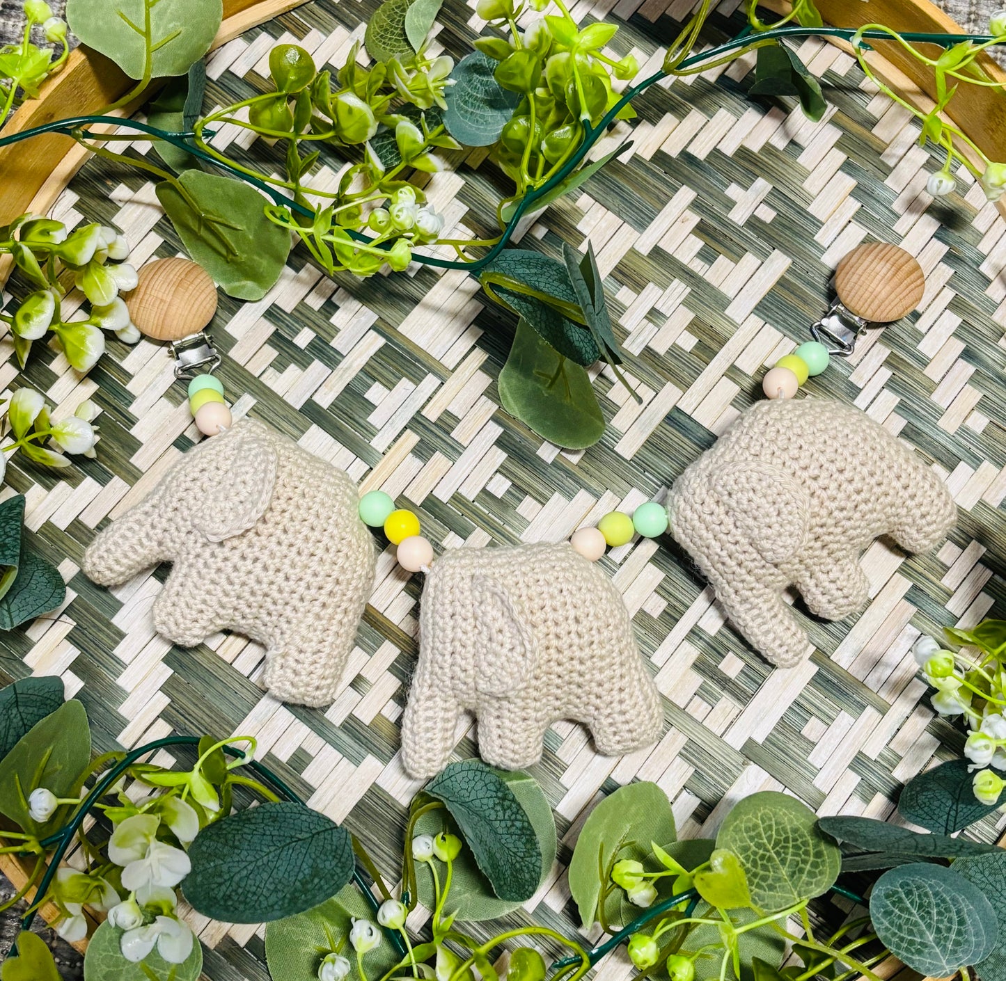 Vaunulelu kolme norsua (eri värejä)