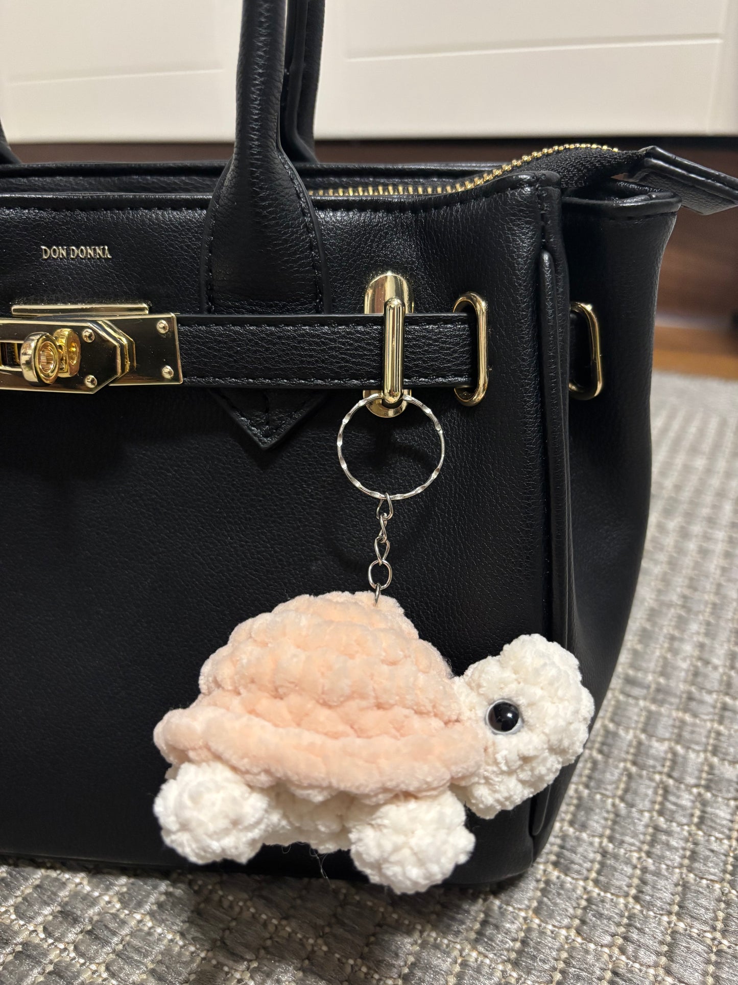 Kilpikonna avaimenperä (useita värejä)