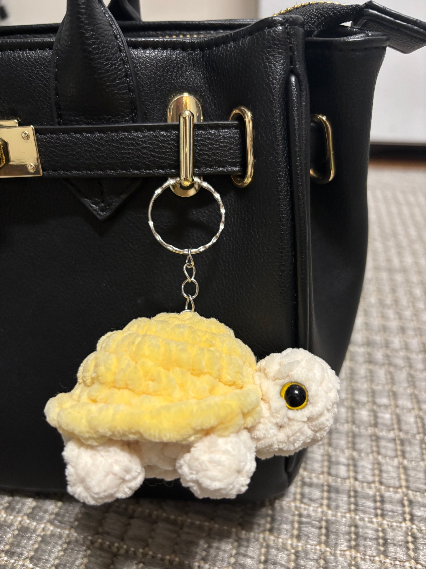 Kilpikonna avaimenperä (useita värejä)