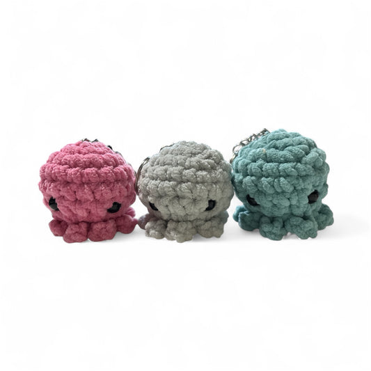 Mustekala laukkukoru/avaimenperä